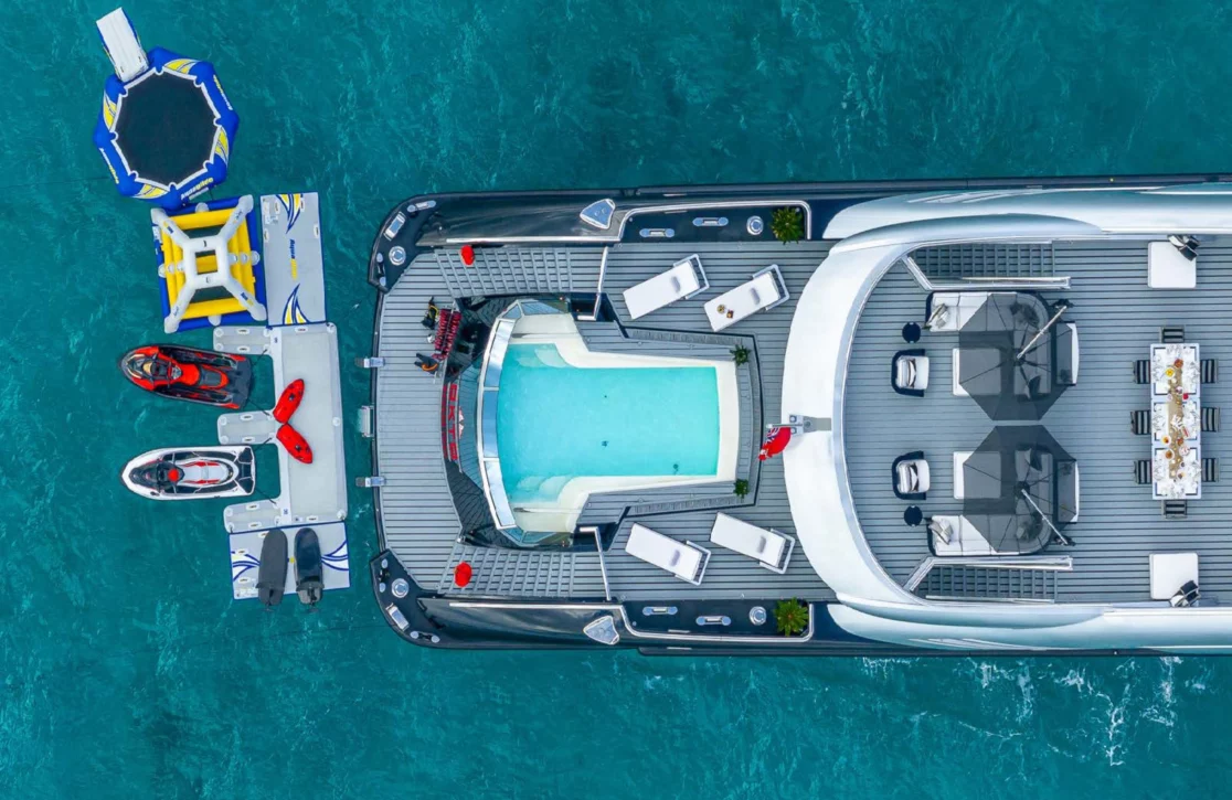 An image of Okto yacht