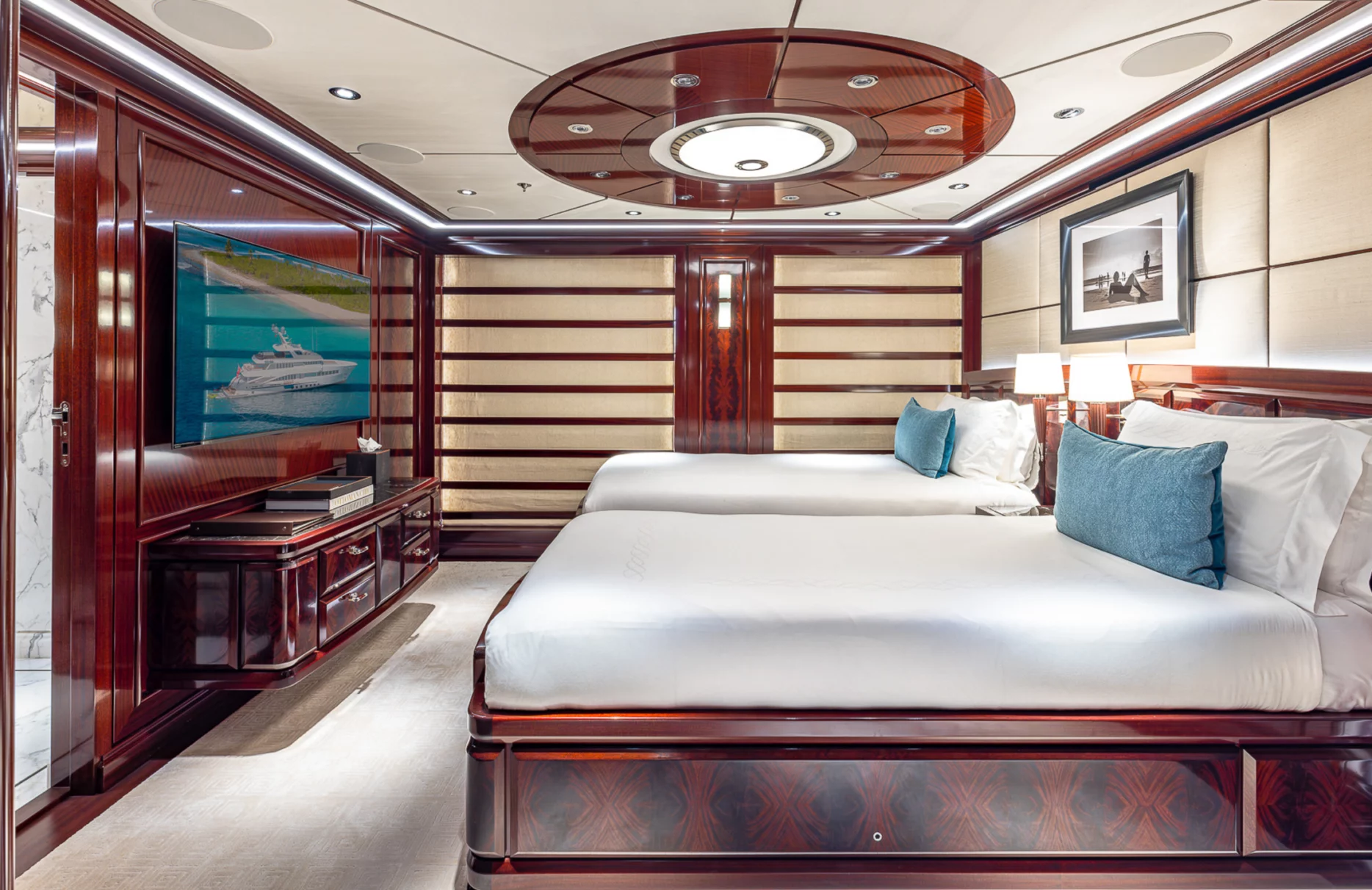 A preview of interior Bedroom cabin