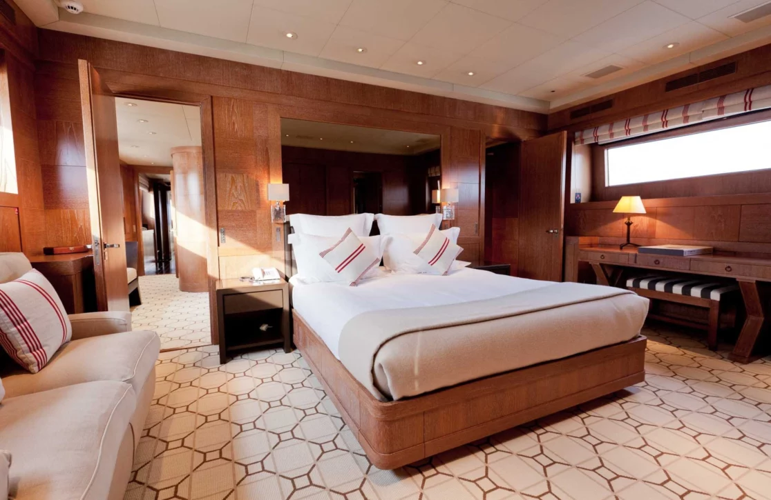 An image of Element yacht