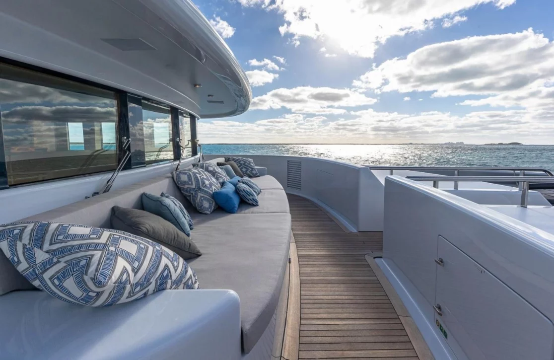An image of Lind yacht