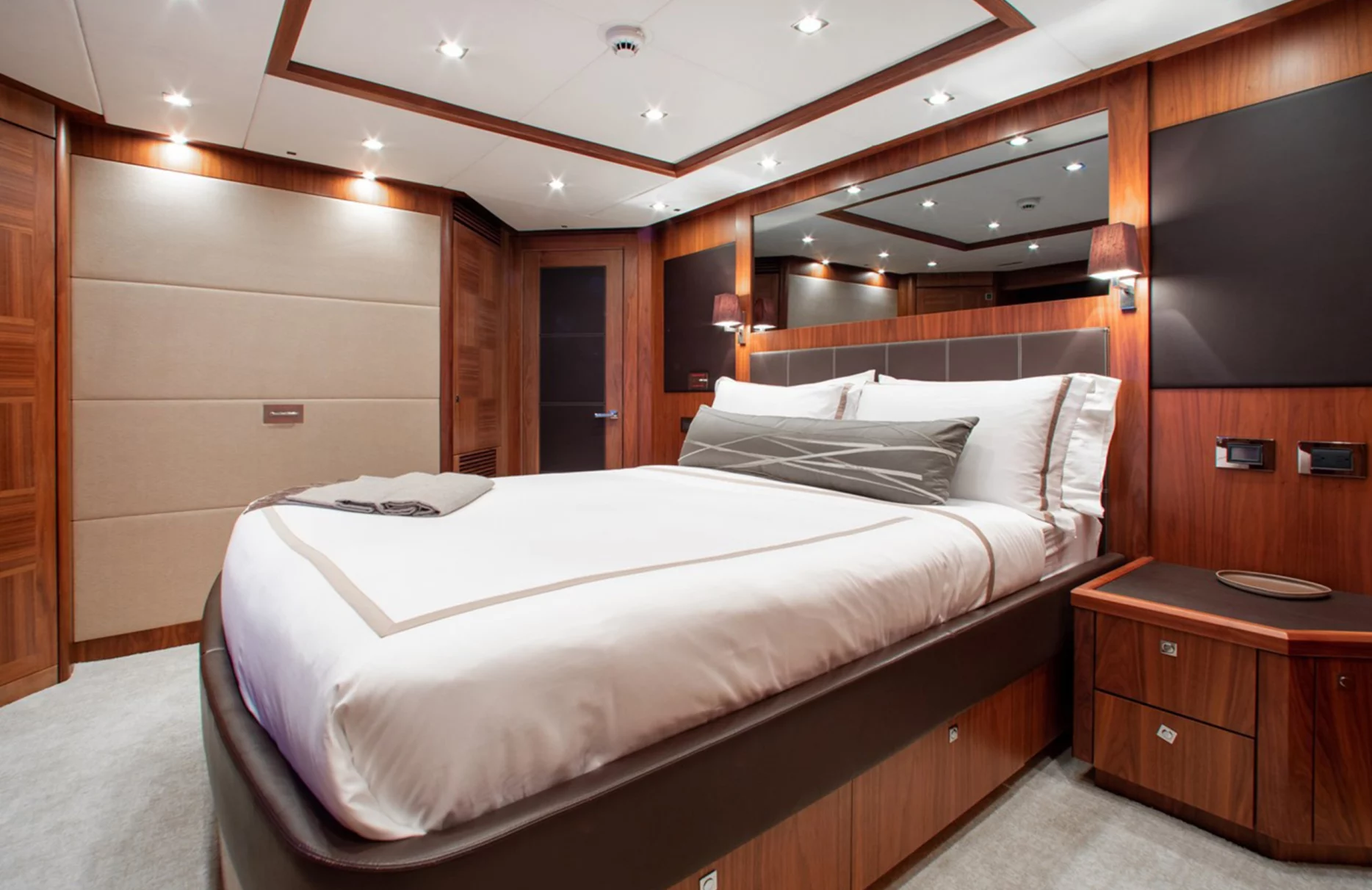 A preview of interior Bedroom cabin