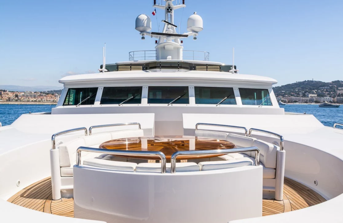 An image of Apogee yacht