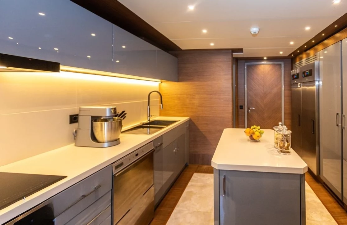 An image of Zeemar yacht