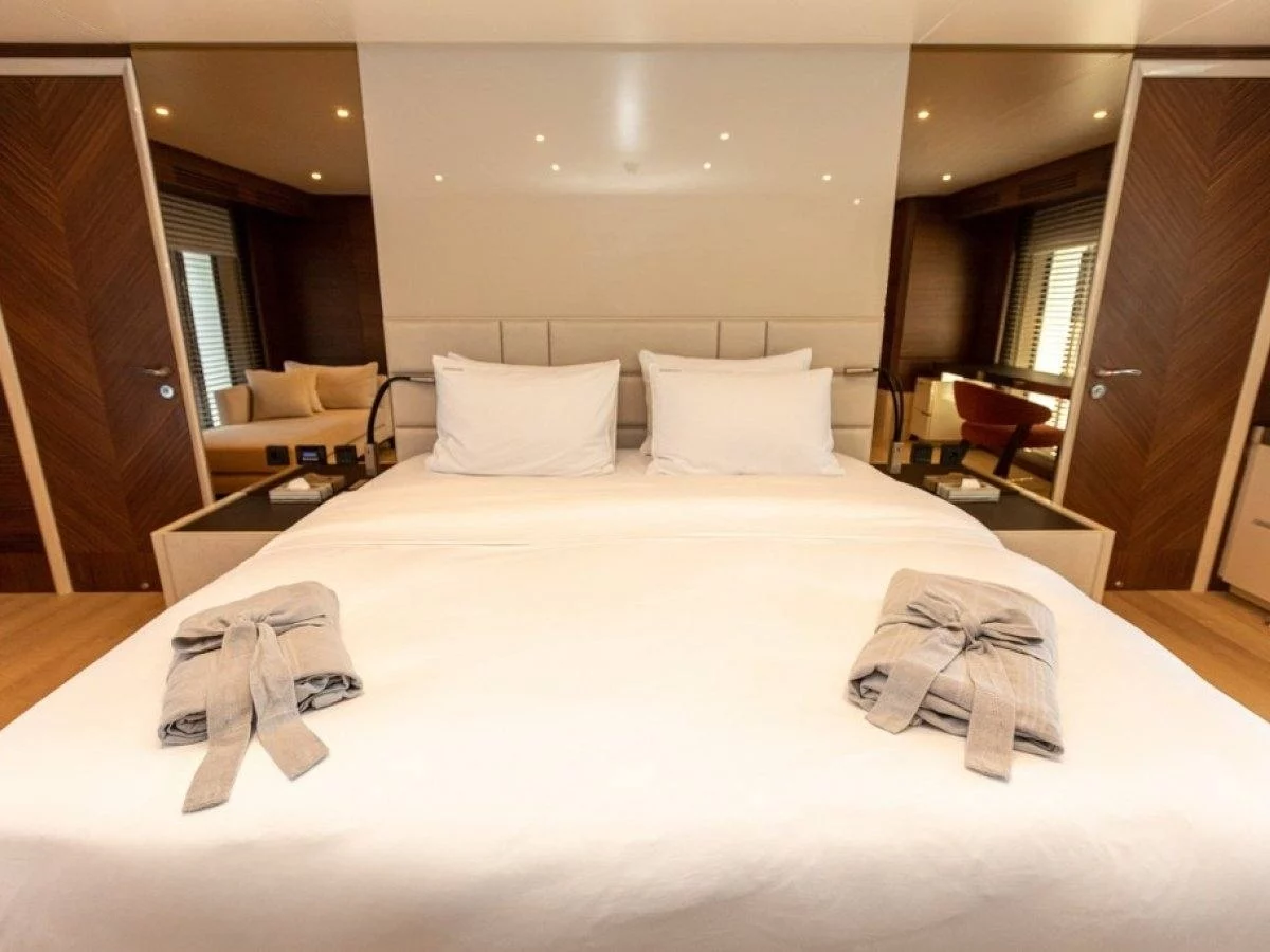 A preview of interior Bedroom cabin