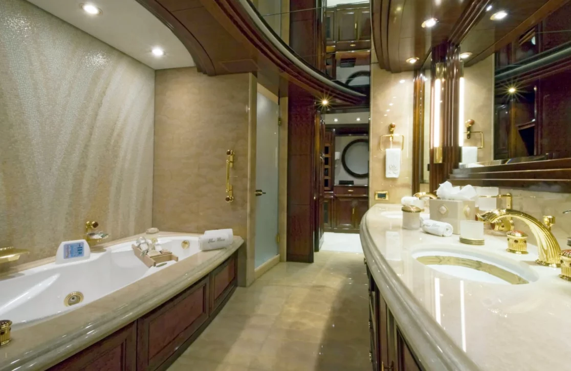 An image of Blue Moon yacht