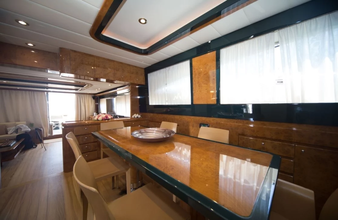 An image of Zia Canaia yacht