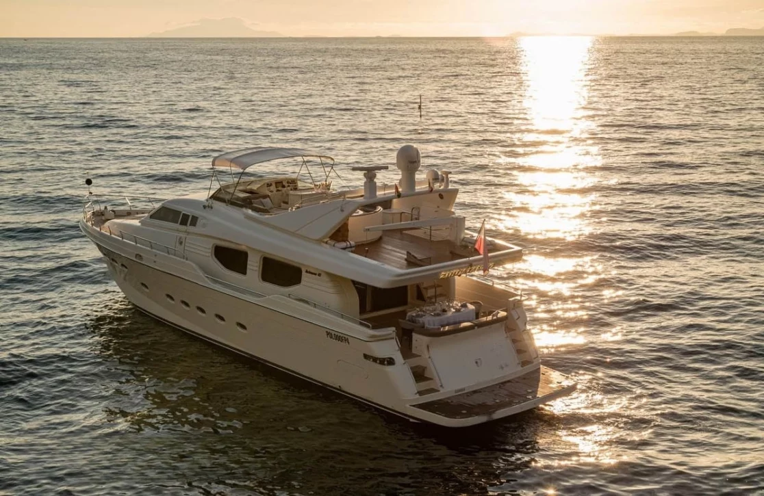 An image of Zihuatanejo yacht