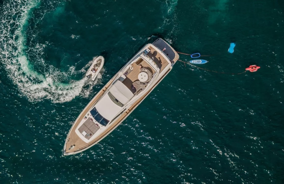 An image of Zihuatanejo yacht