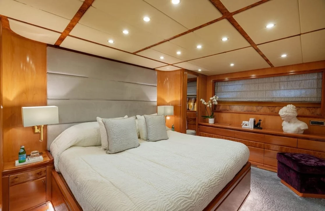 An image of Zihuatanejo yacht