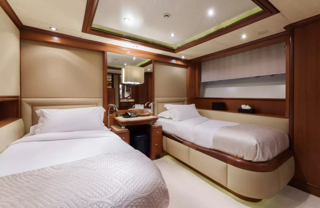 An image of Jo I yacht