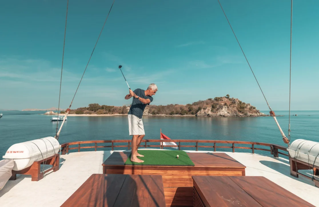 An image of The Maj Oceanic yacht