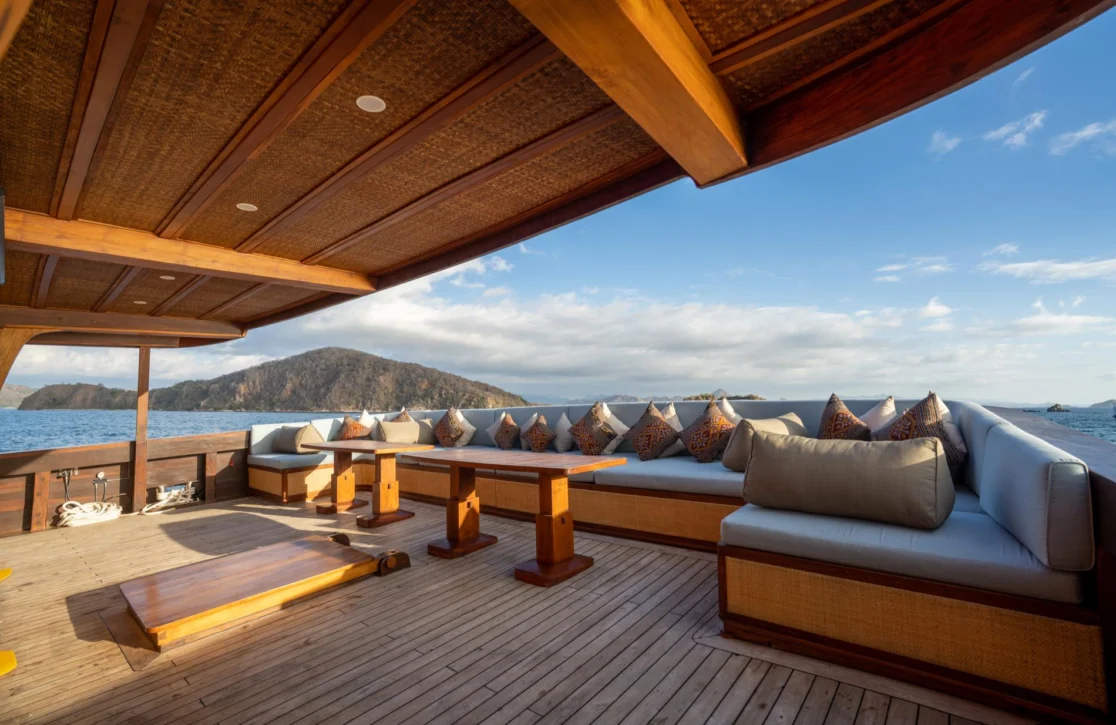 An image of The Maj Oceanic yacht
