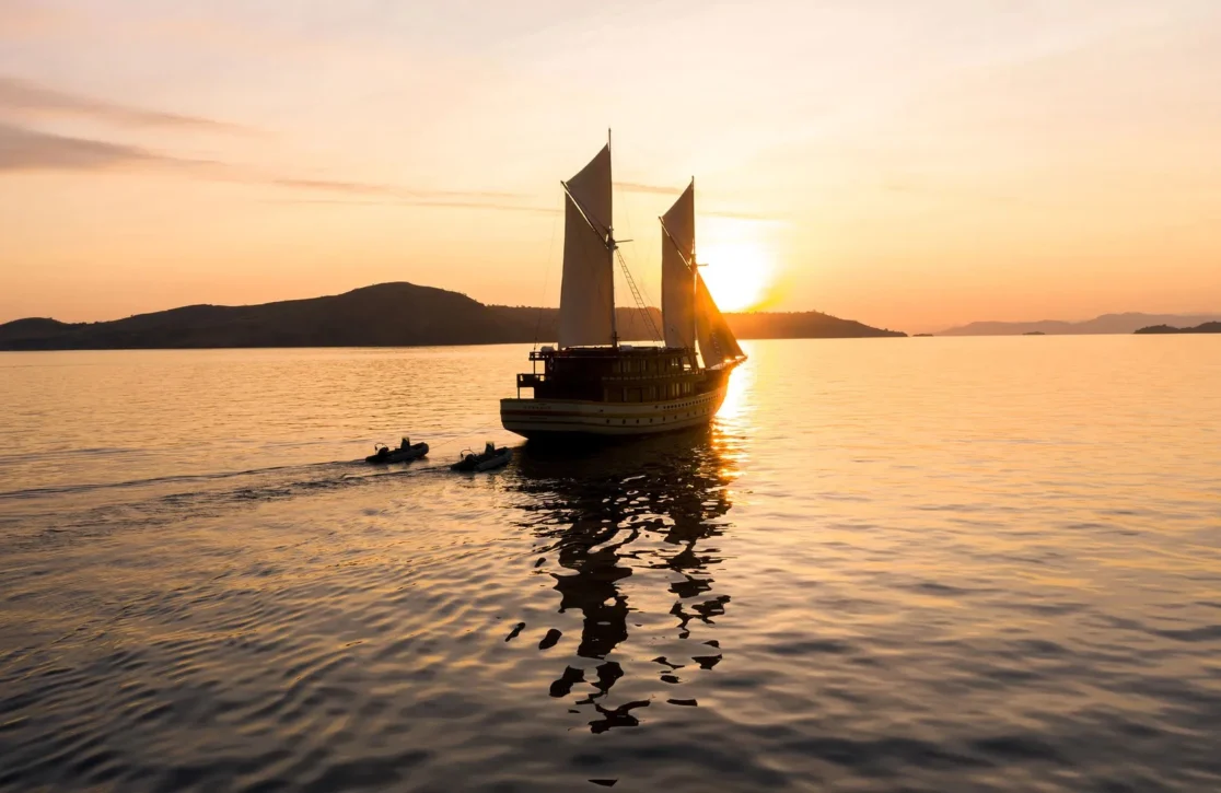 An image of The Maj Oceanic yacht