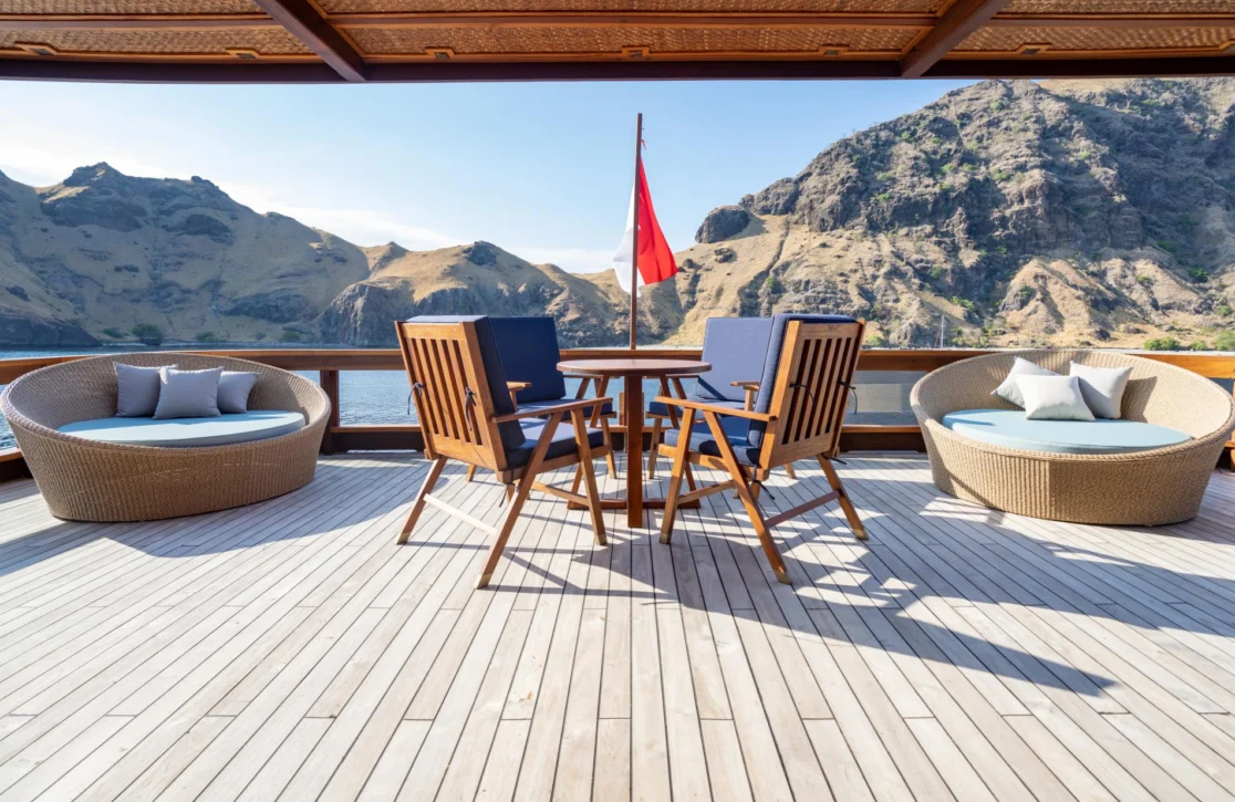 An image of The Maj Oceanic yacht