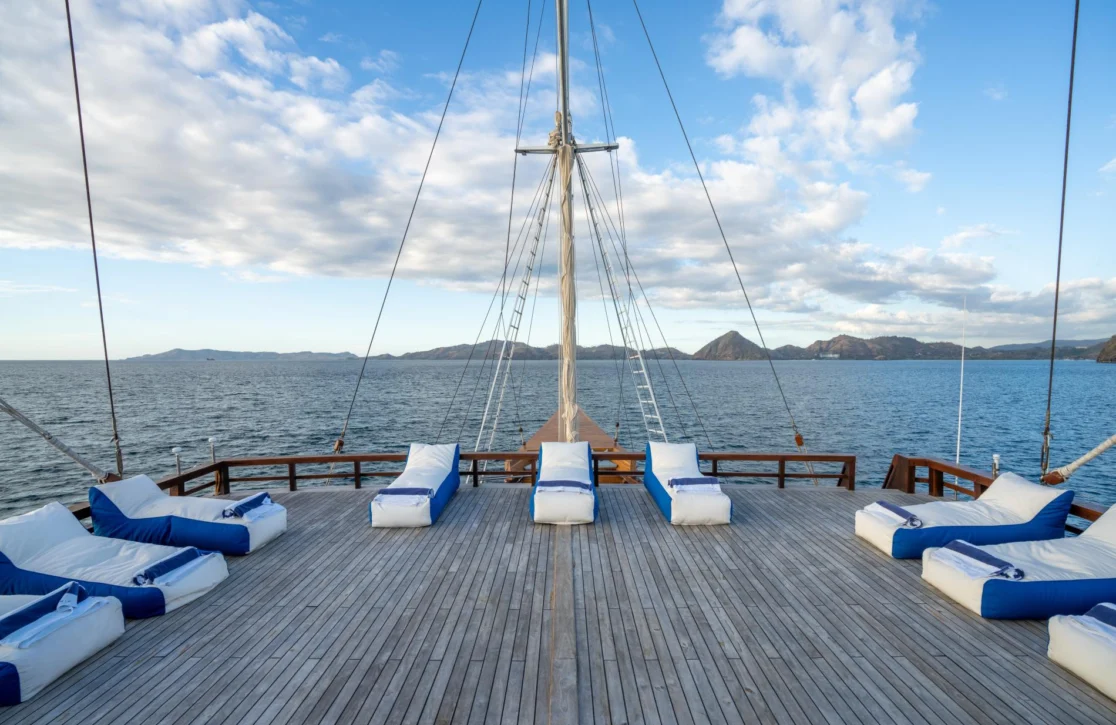 An image of The Maj Oceanic yacht