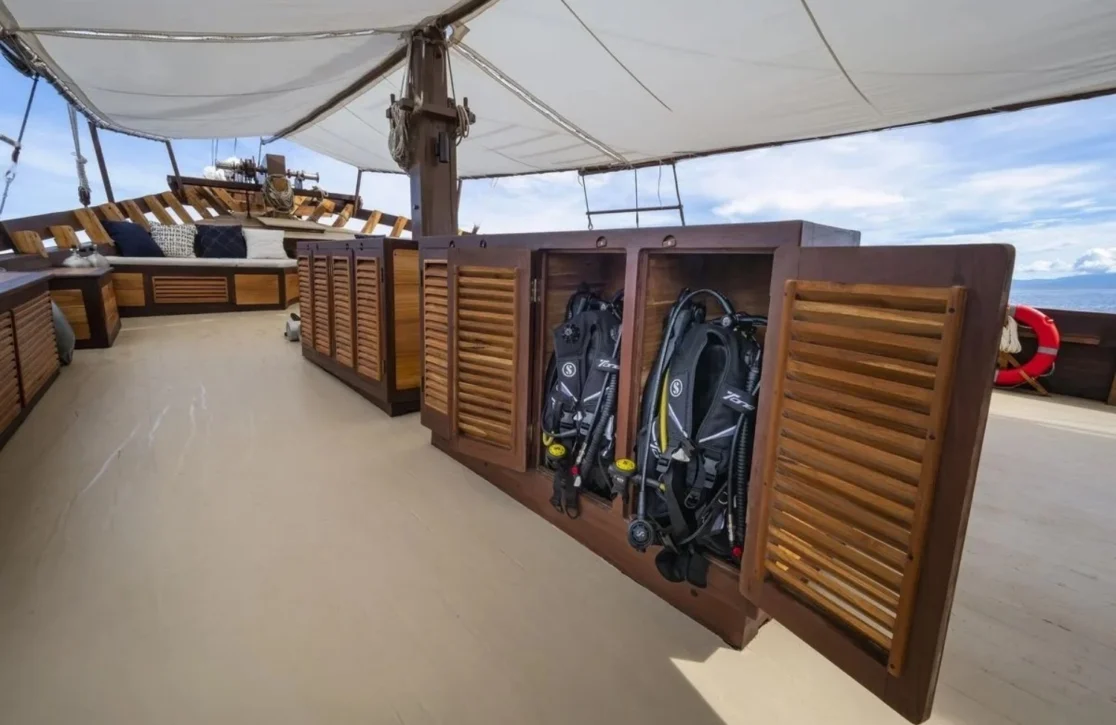 An image of Majik yacht