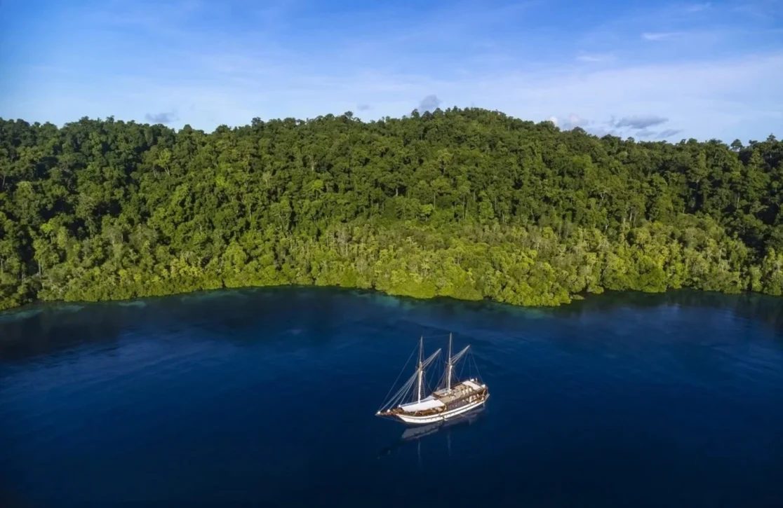 An image of Majik yacht