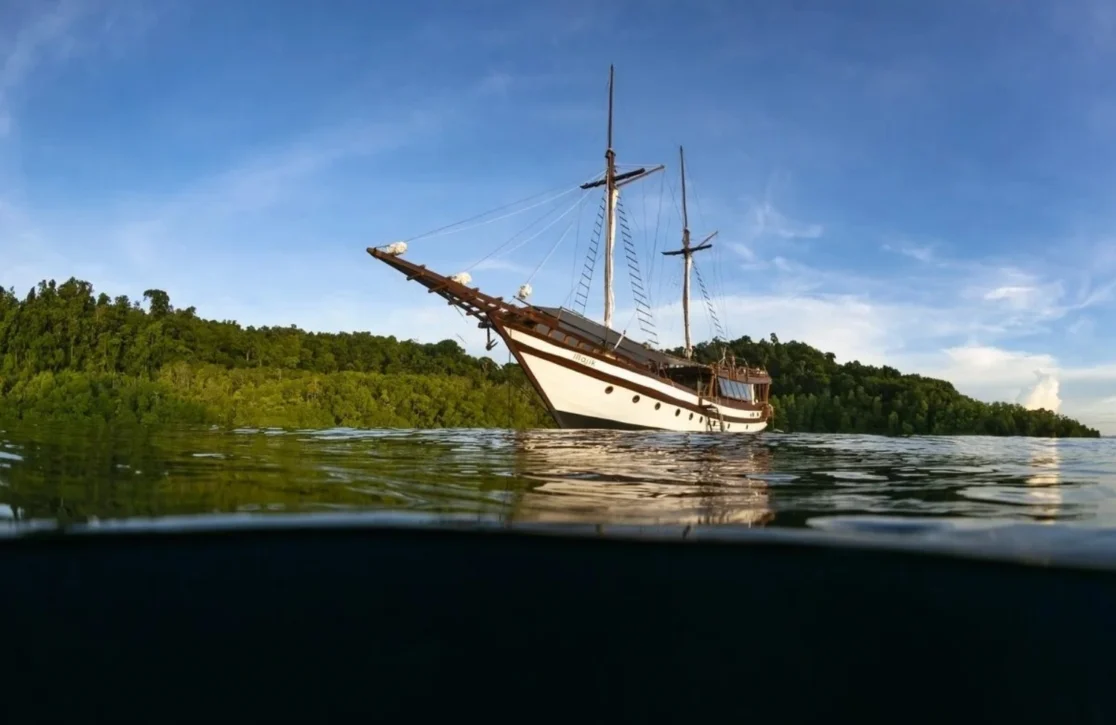 An image of Majik yacht