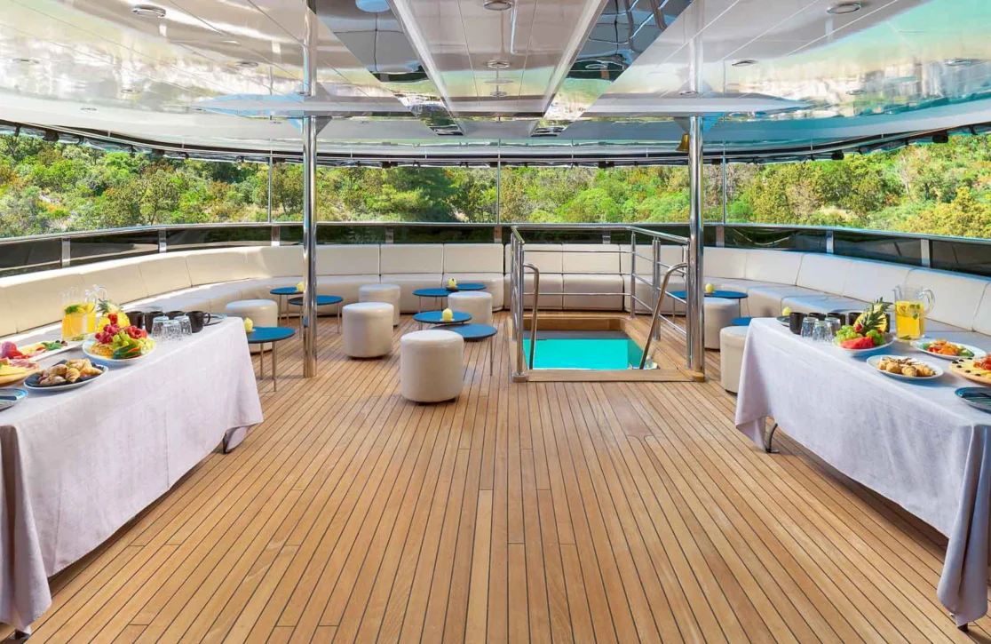 An image of Cristal yacht
