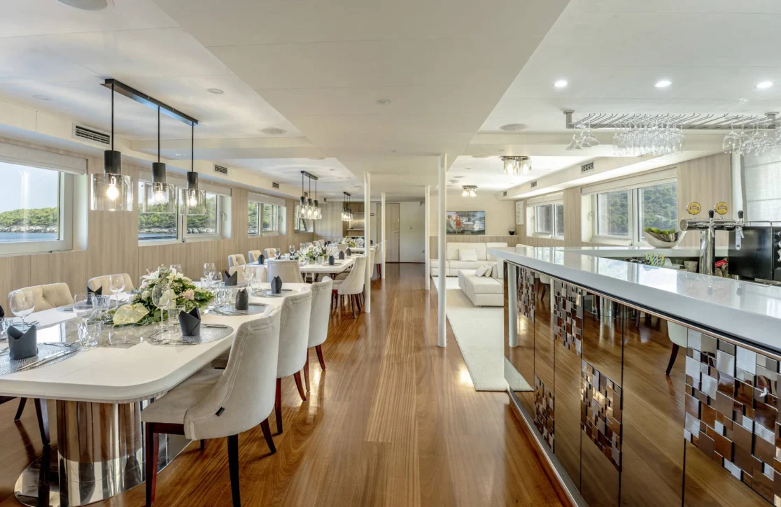 An image of Cristal yacht