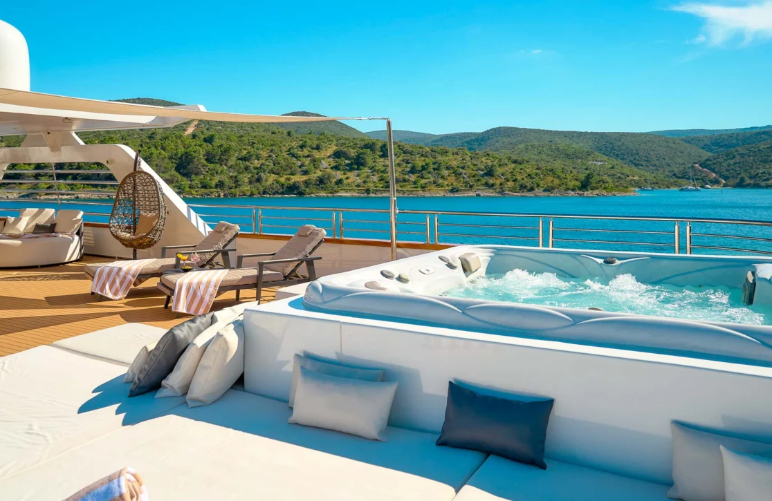An image of Cristal yacht