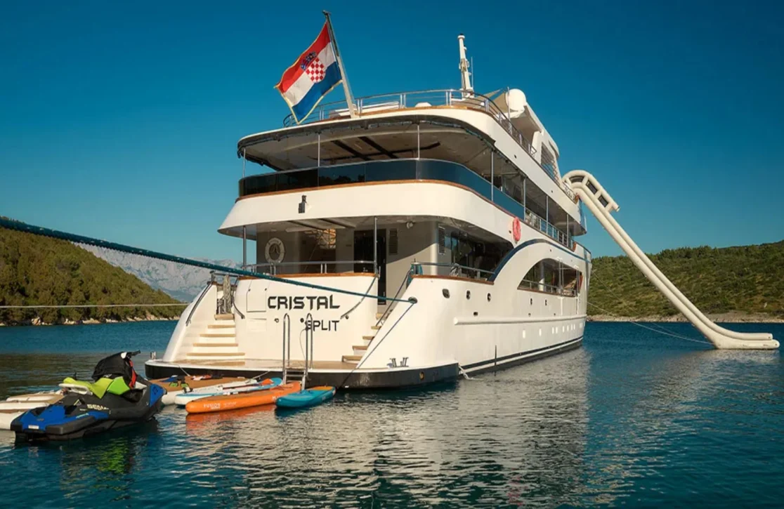 An image of Cristal yacht