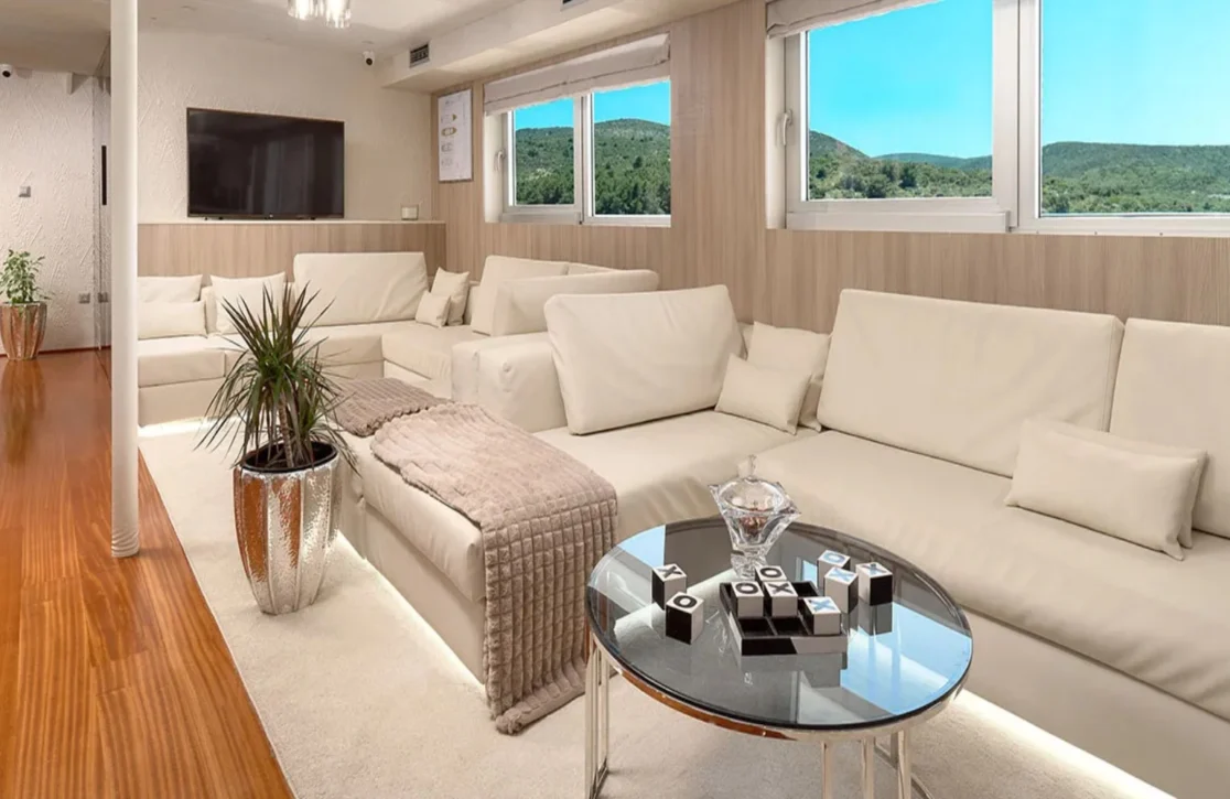 An image of Cristal yacht
