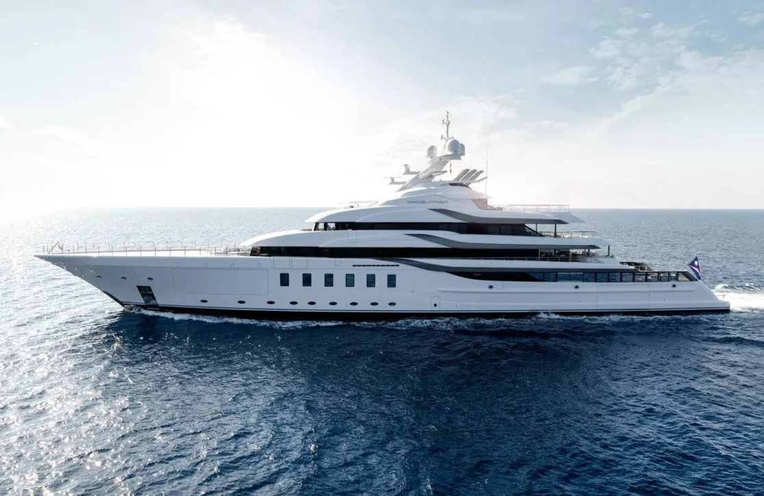 An image of CC-Summer yacht