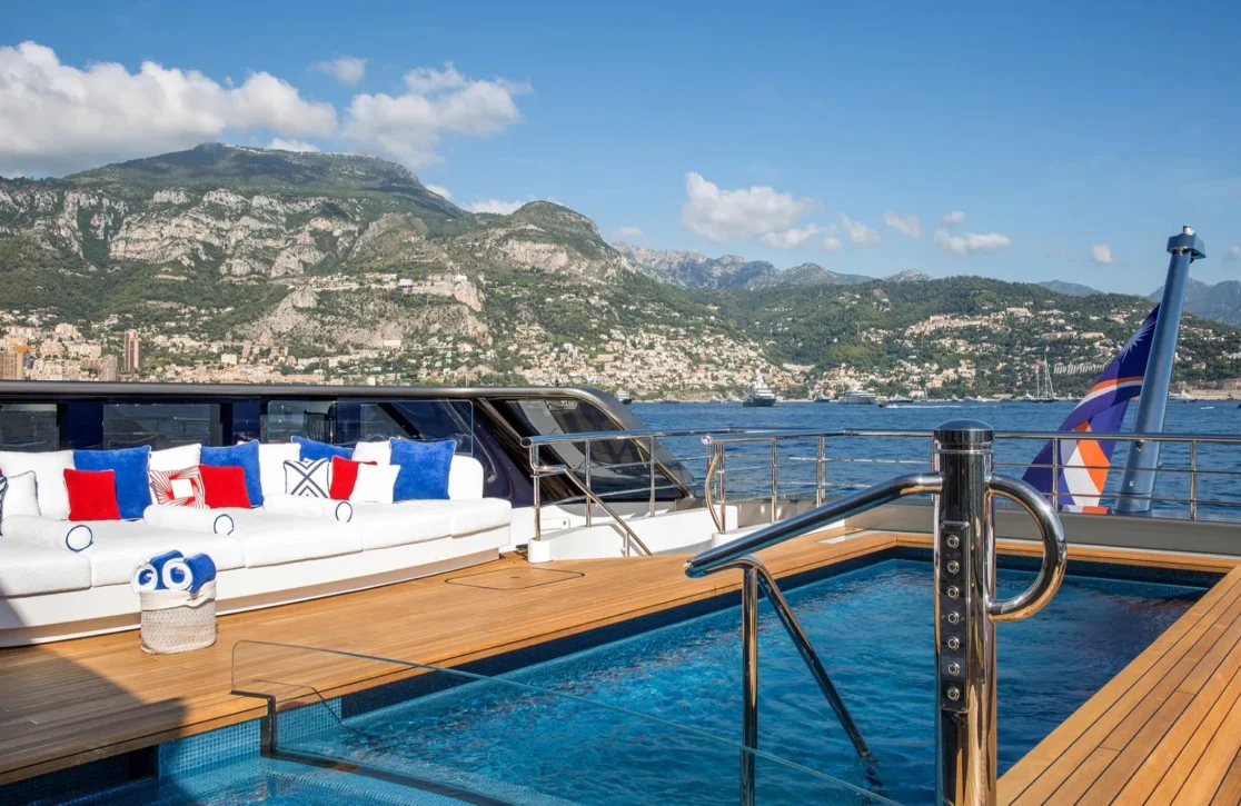 An image of CC-Summer yacht