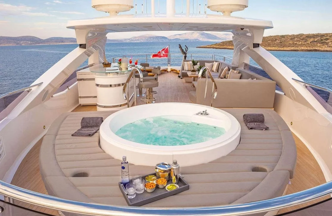 An image of Aqua Libra yacht