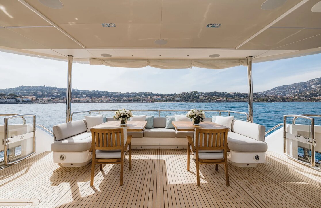An image of Riviera Living yacht