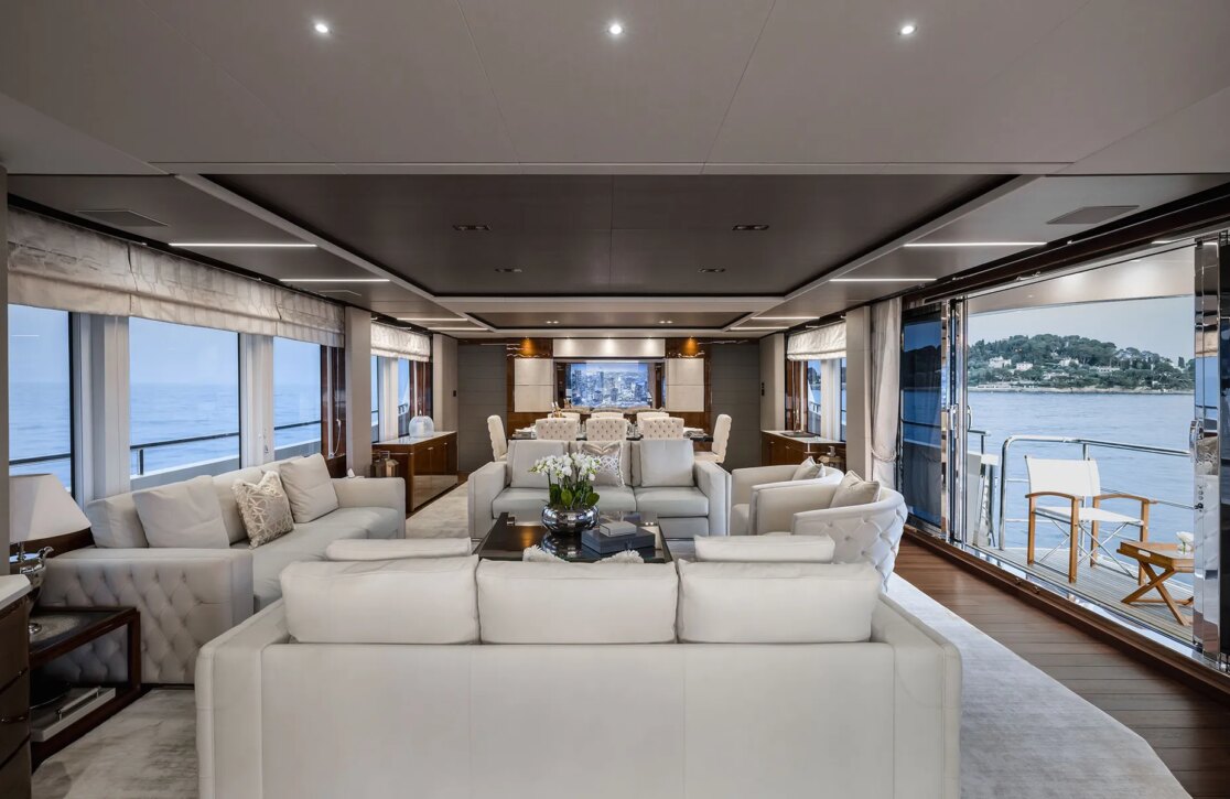 An image of Riviera Living yacht