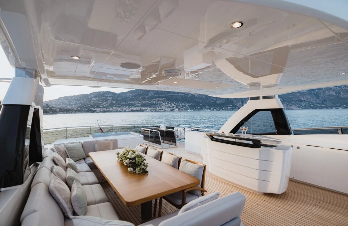 An image of Riviera Living yacht
