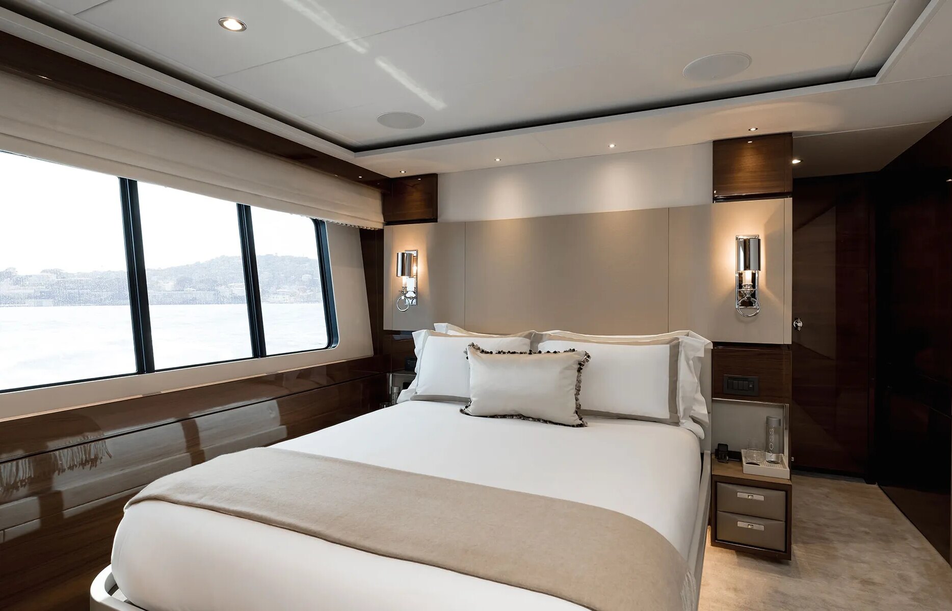 A preview of interior Bedroom cabin