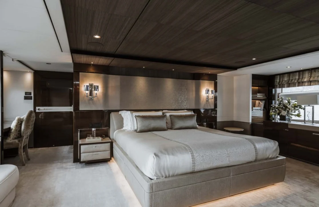 An image of Riviera Living yacht