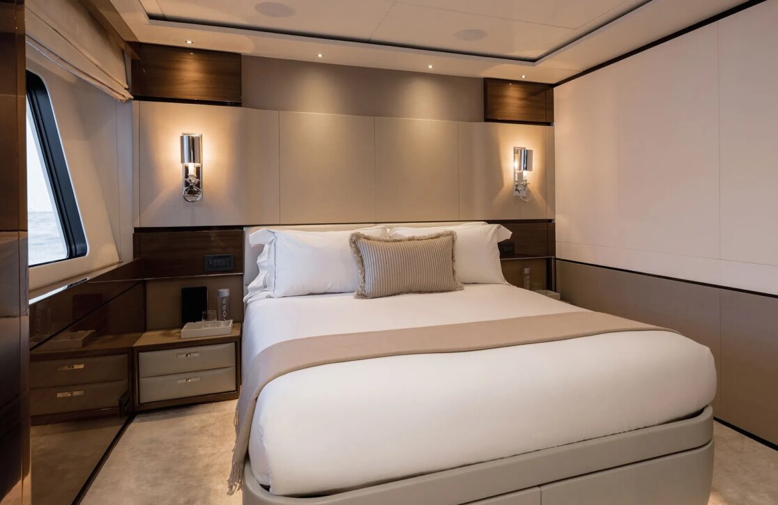 An image of Riviera Living yacht