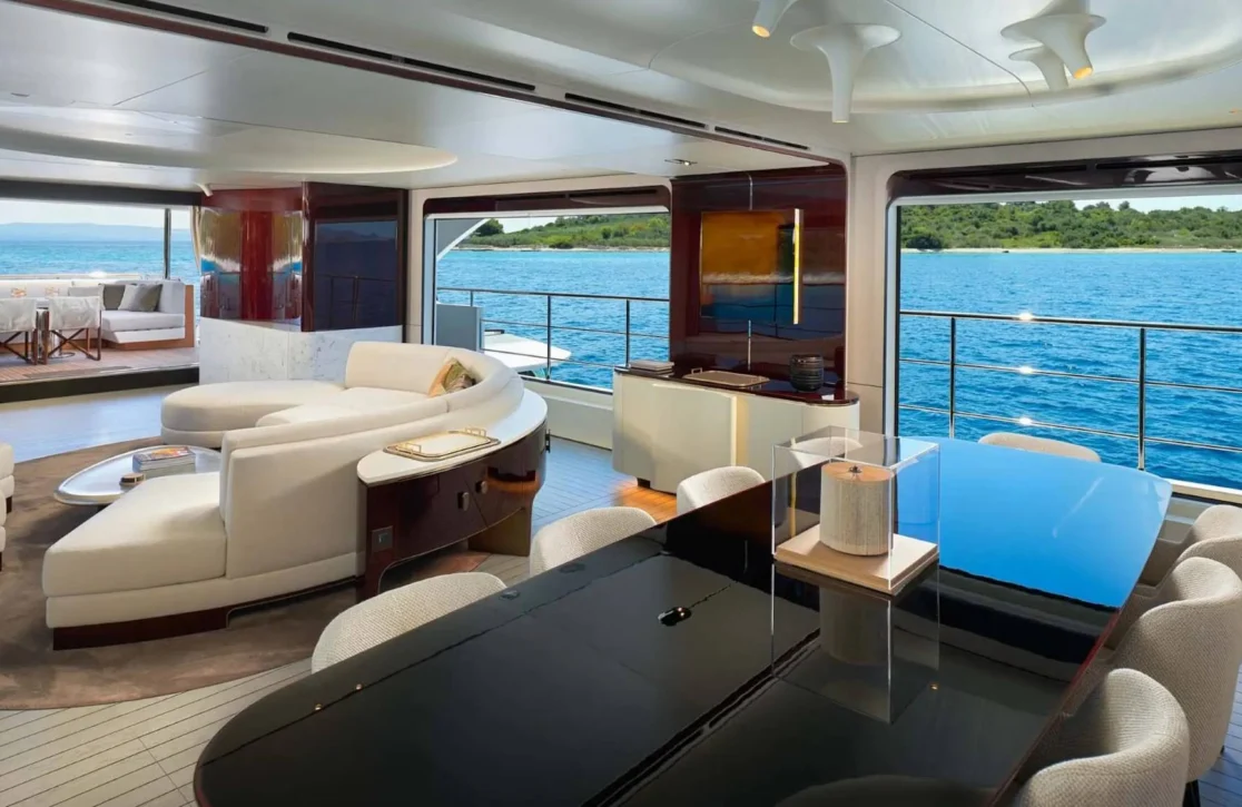An image of Heed yacht