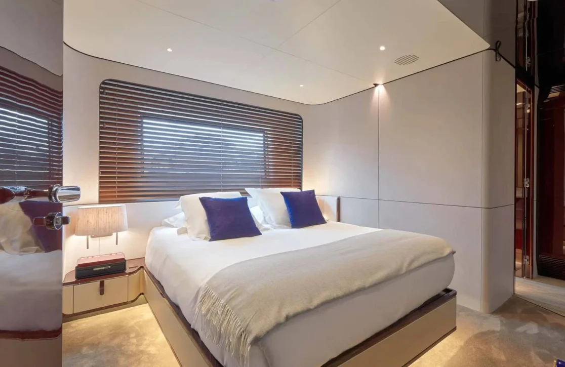 An image of Heed yacht