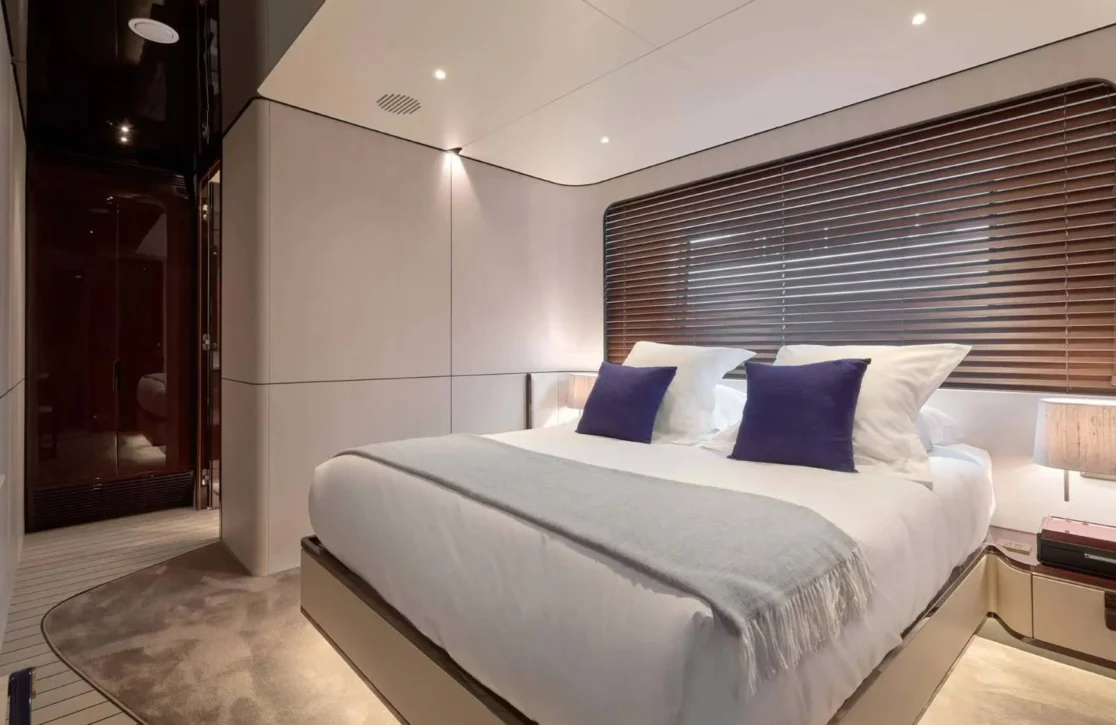 An image of Heed yacht