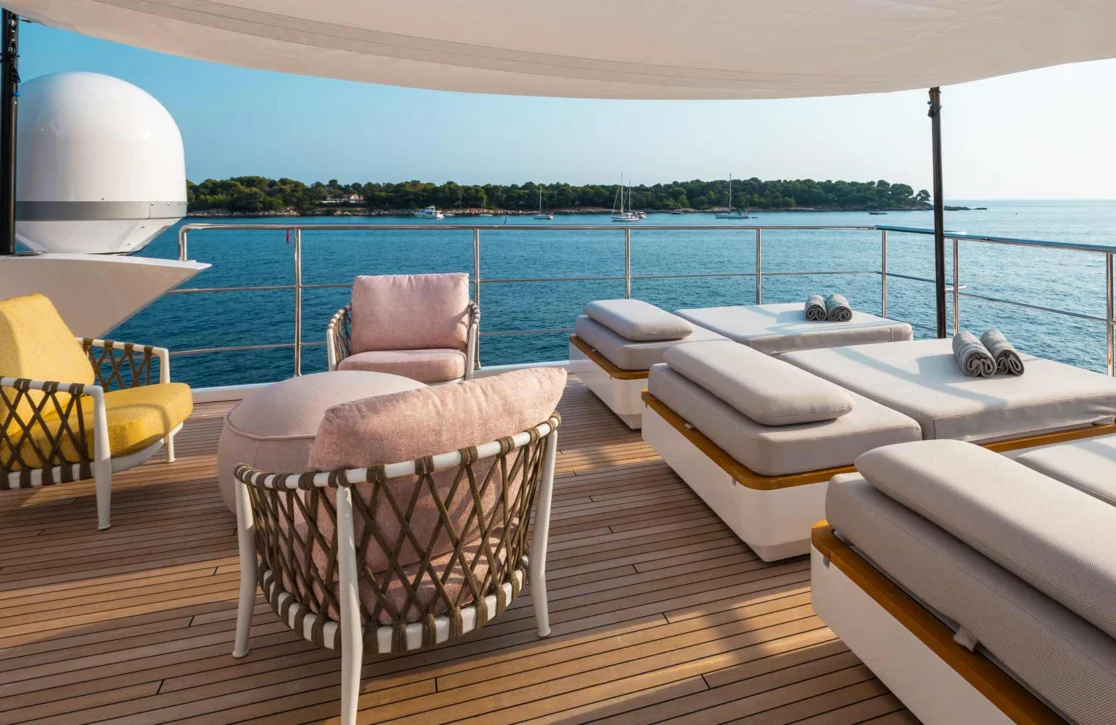 An image of Heed yacht