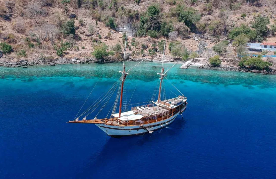 An image of Tiare yacht