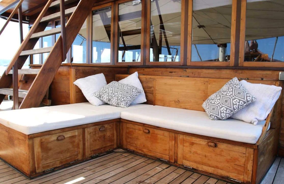 An image of Tiare yacht