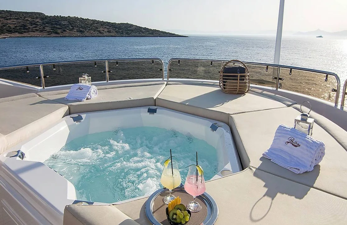 An image of Pathos yacht