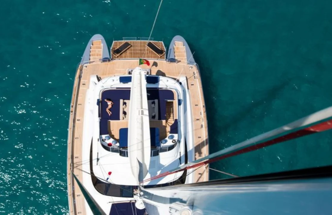 An image of Huitane yacht