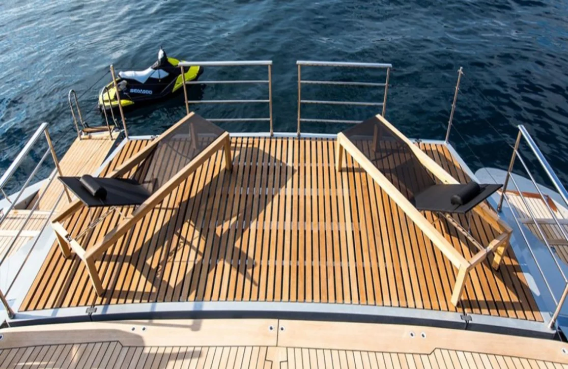An image of Huitane yacht