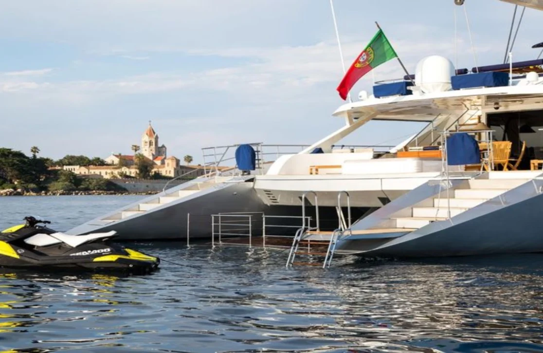 An image of Huitane yacht