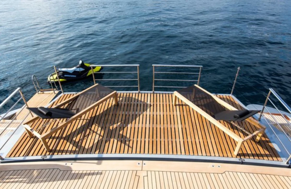 An image of Huitane yacht