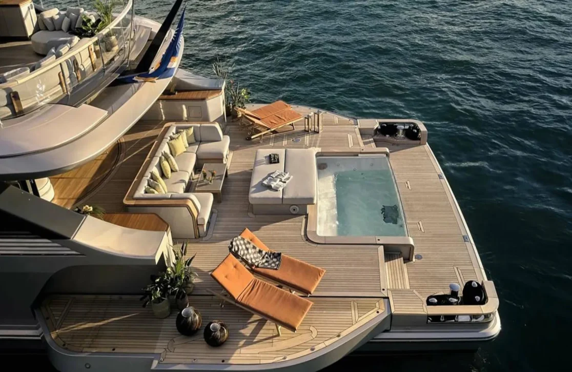 An image of Seagreen yacht