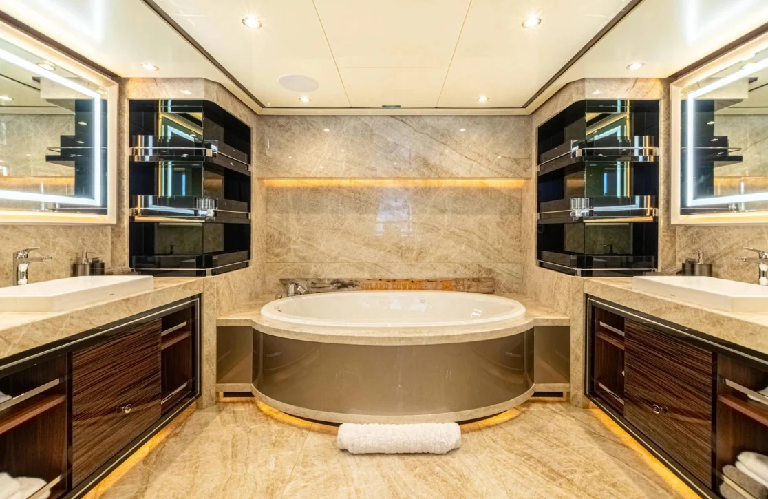 An image of I C yacht
