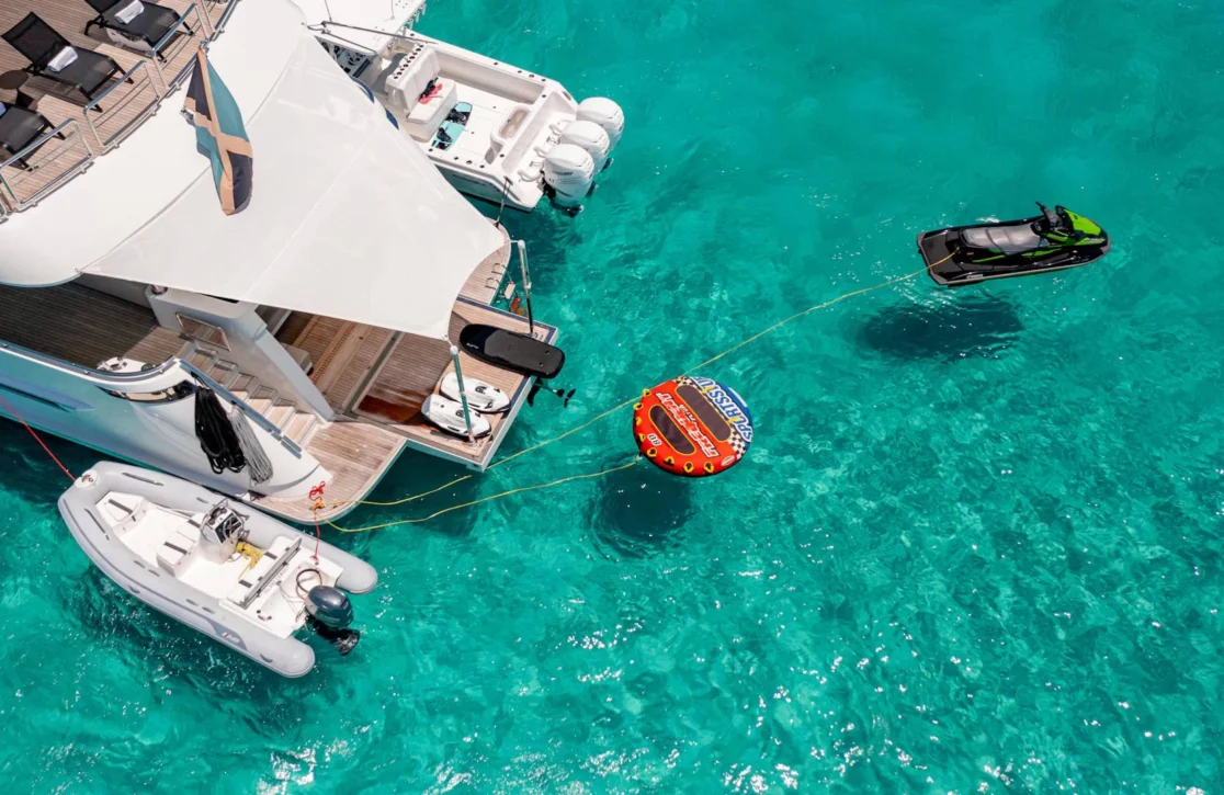 An image of I C yacht